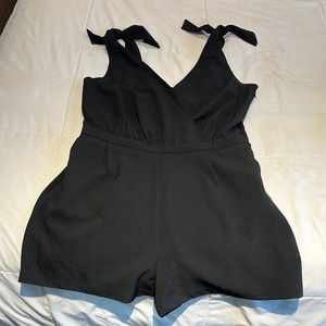 Black tape dressy romper v neck lace back double pocket